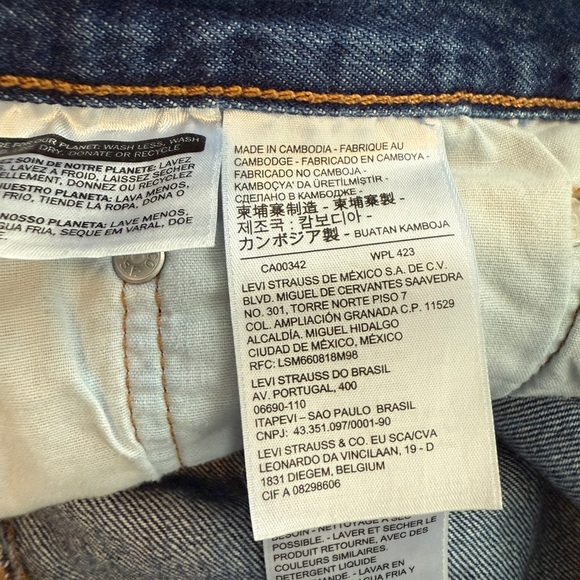 Levi's Blue Jean Shorts Distressed Cut-Offs - Picture 7 of 8